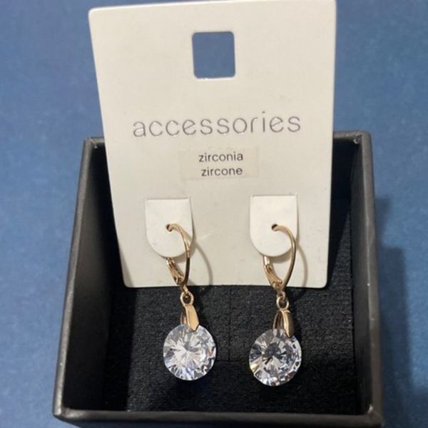 گوشواره چفتی زنانه مدل نگین الماسی - accessory_vay - Gosh 009