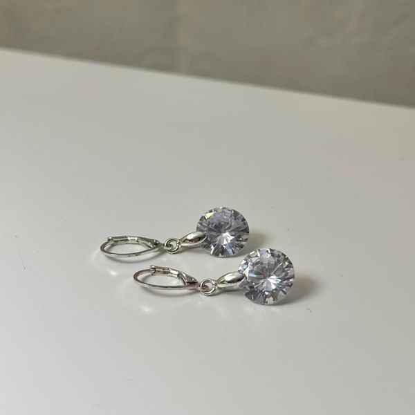 گوشواره چفتی زنانه مدل نگین الماسی - accessory_vay - Gosh 009