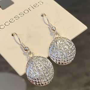 خرید آنلاین گوشواره آویز زنانه مدل صدفی - accessory_vay - Gosh 013