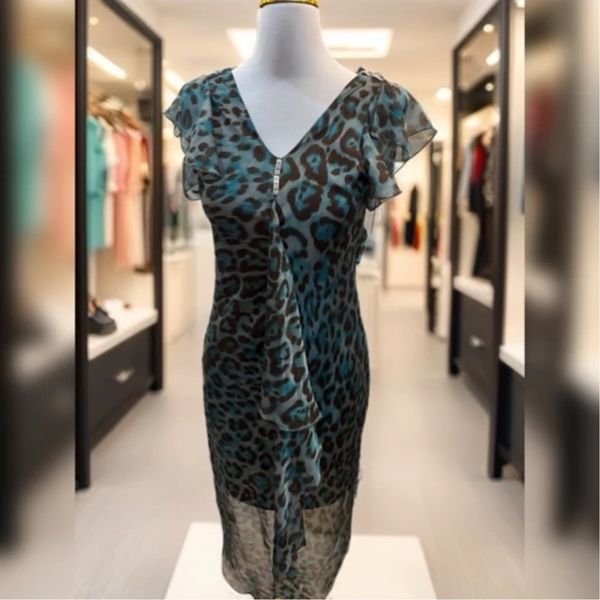 پیراهن مجلسی حریر یقه دراپه پلنگی ZARA