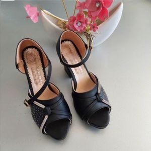 خرید انلاین کفش مجلسی زنانه مدل زرین