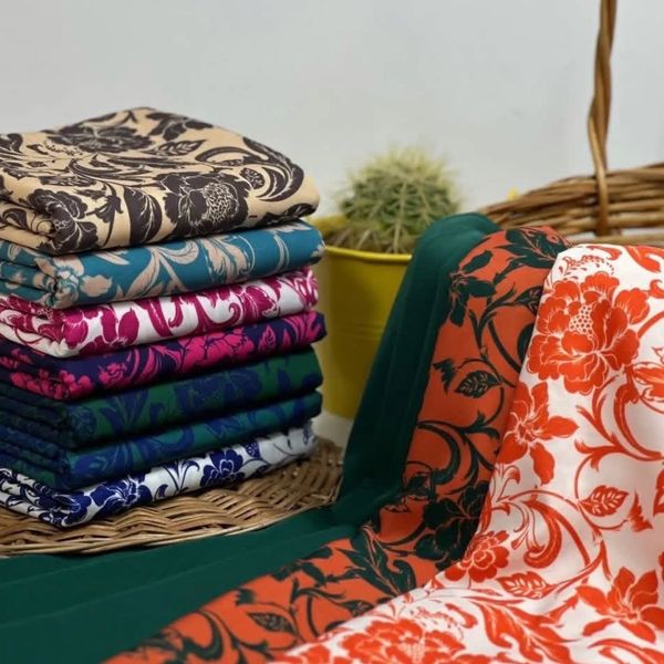 پارچه کرپ فلور طرحدار ترک کشسان