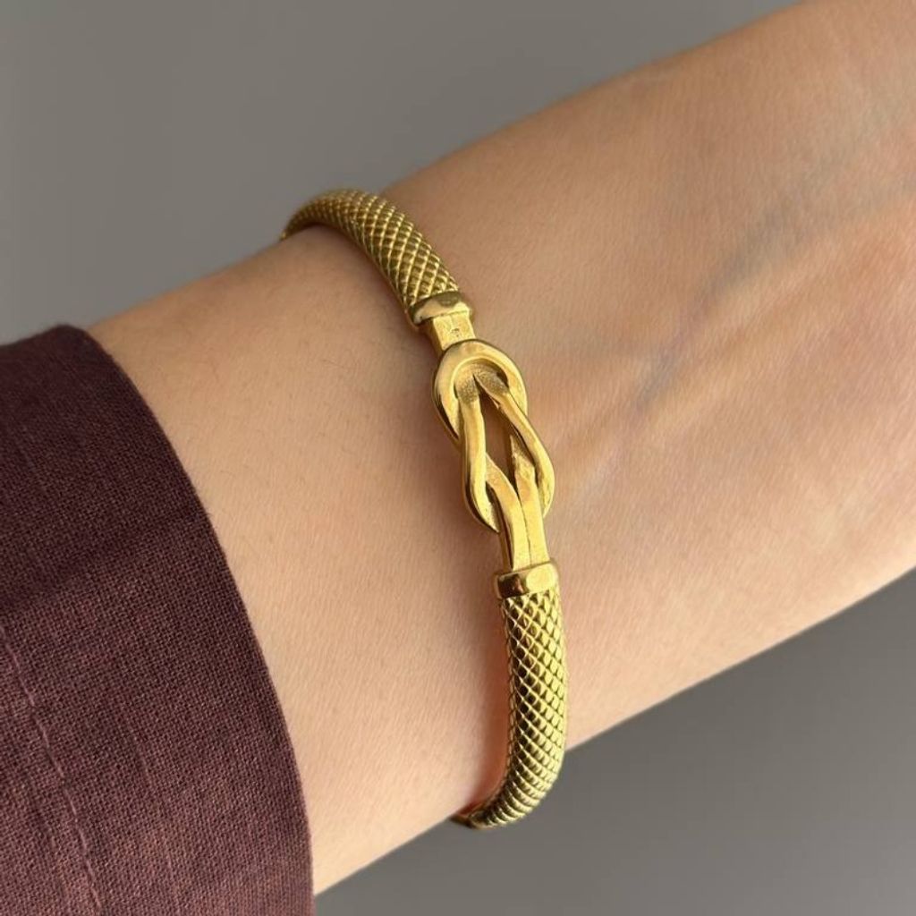 قیمت ارزان دستبند استیل طلایی