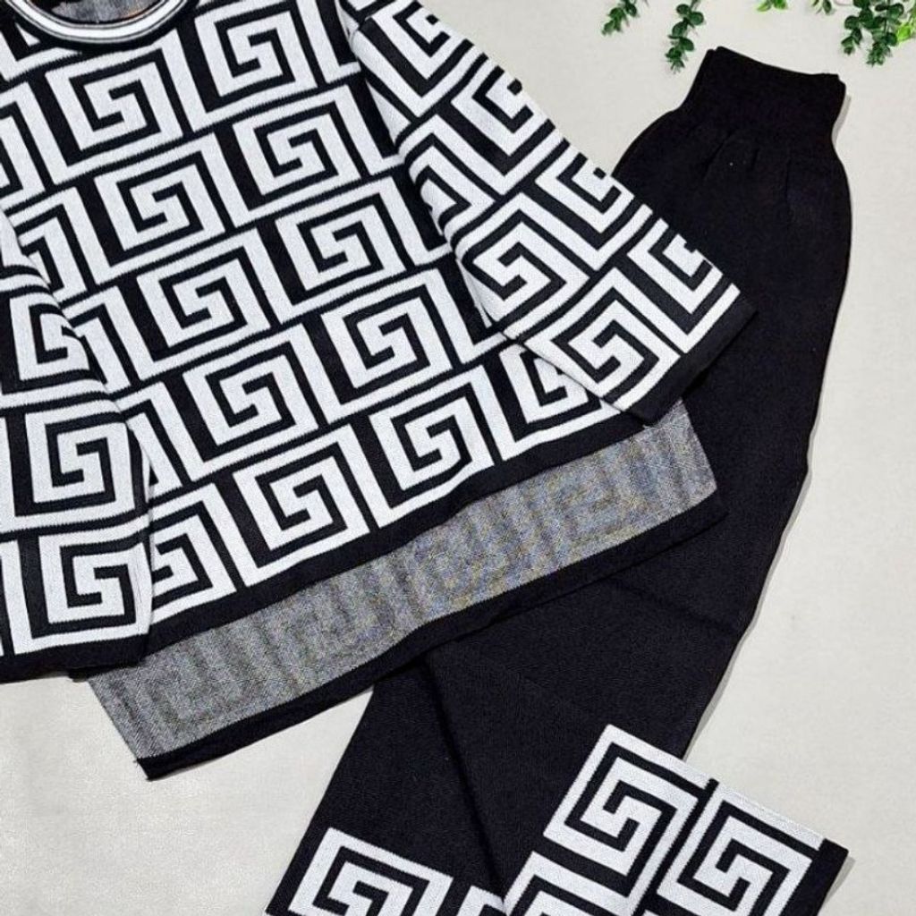 قیمت ارزان بلوز و شلوار ورساچ