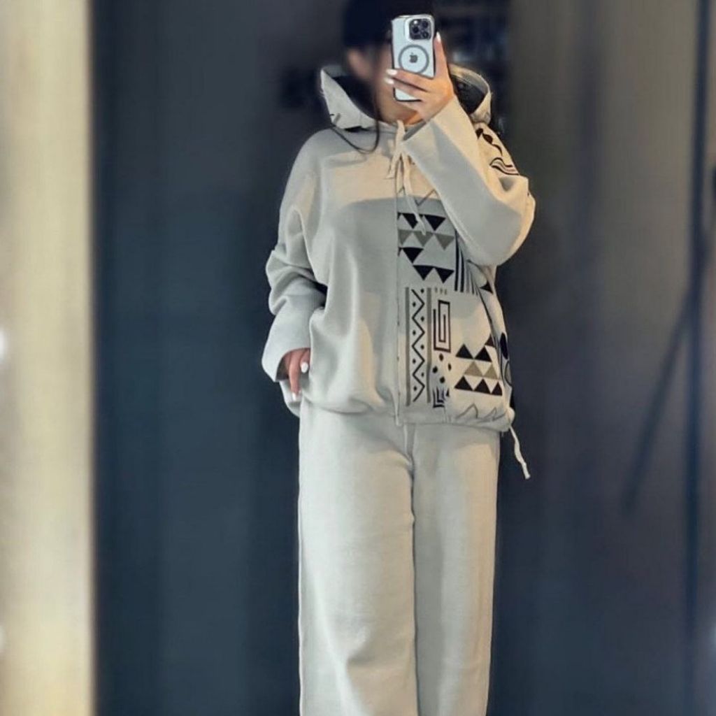 مشخصات ست هودی شلوار طرح بافت رزا