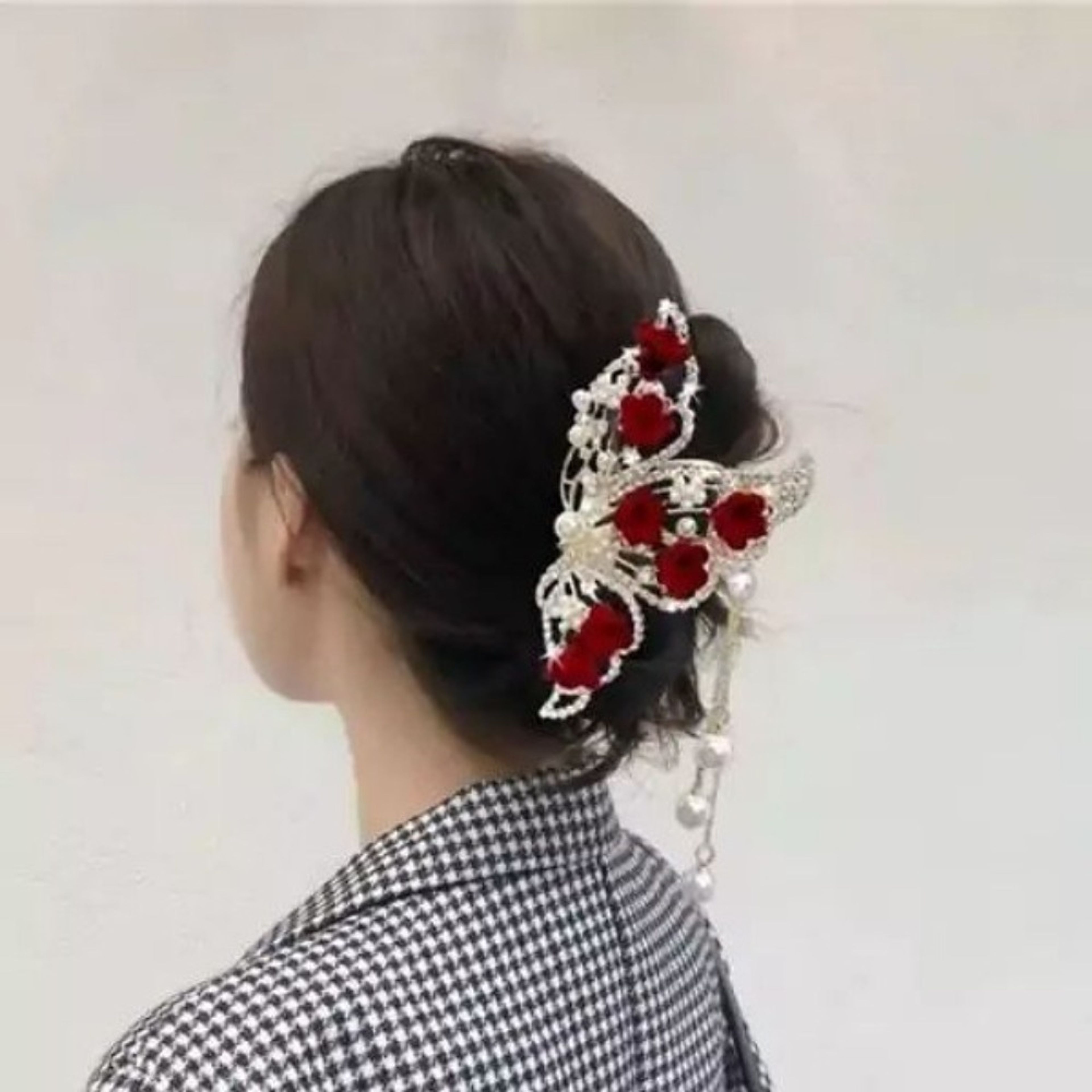 خرید اینترنتی کلیپس مجلسی پرنگین گل رز