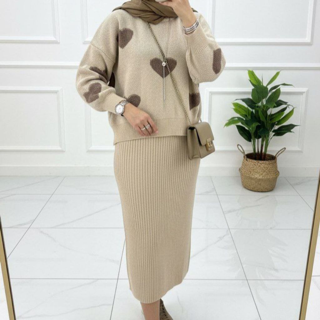 مشخصات ست زنانه بافت طرح قلب