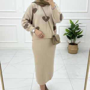 مشخصات ست زنانه بافت طرح قلب