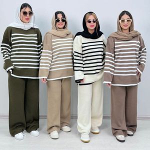 قیمت ارزان ست بلوز شلوار بافت زنانه طرح کاتلین