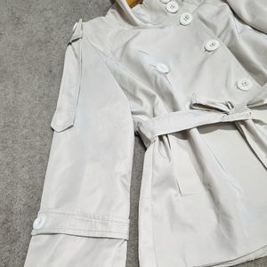 خرید اینترنتی بارانی زنانه طرح دلتا