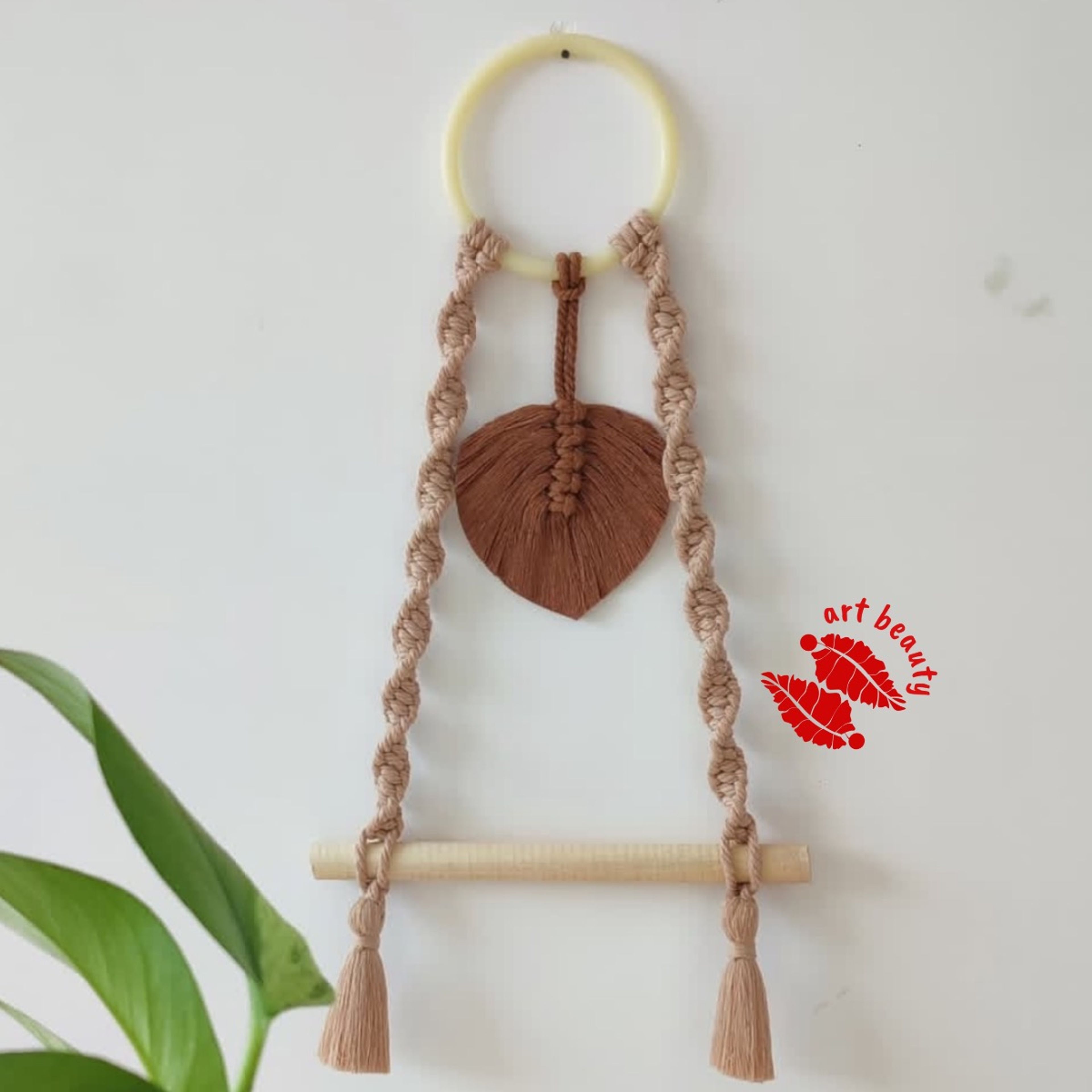 خرید انلاین هولدر دستمال مکرومه ارت بیوتی برگ دار