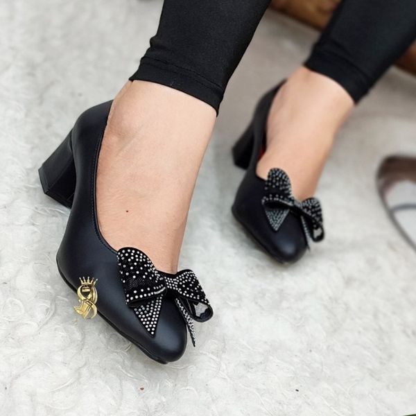 کفش مجلسی زنانه پاخور عالی پاشنه 5 سانت سایز 38 و 39