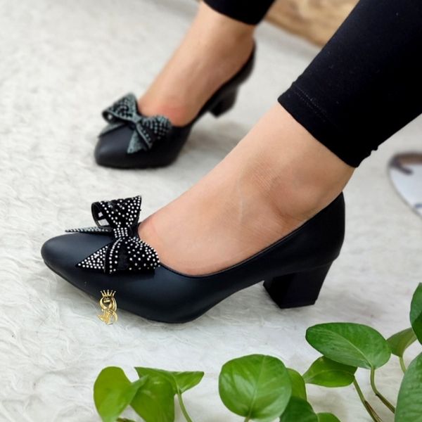 کفش مجلسی زنانه پاخور عالی پاشنه 5 سانت سایز 38 و 39