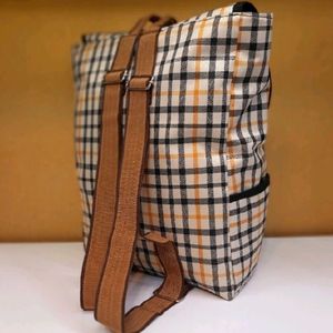 مشخصات کوله پشتی مدل Burberry