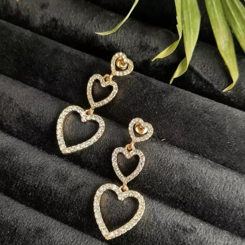 خرید آنلاین گوشواره آویز زنانه مدل قلب - accessory_vay - Gosh 026