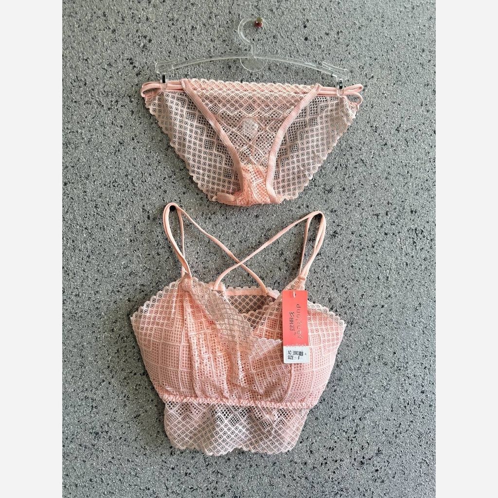 قیمت ارزان ست نیمتنه وشورت دانتل 