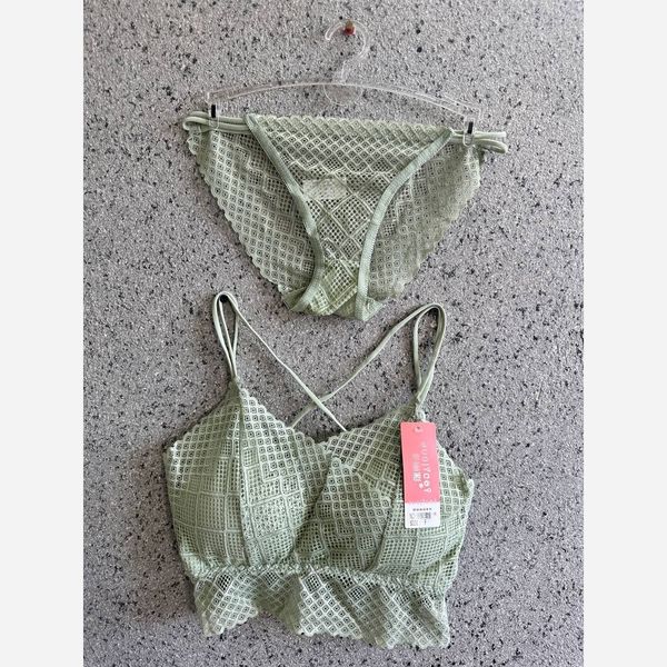 ست نیمتنه وشورت دانتل 