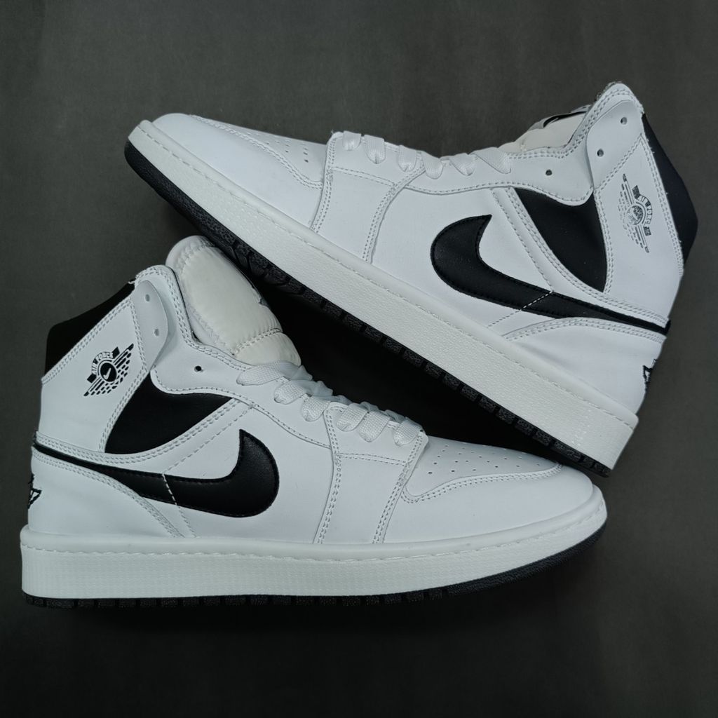 خرید اینترنتی کتونی مردانه جردن 1 ساقدار سفید مشکی