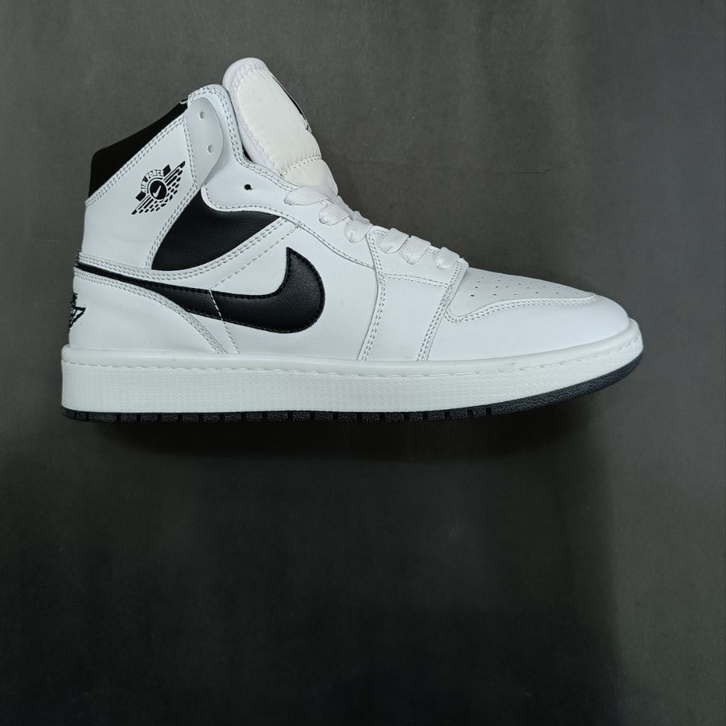 خرید انلاین کتونی مردانه جردن 1 ساقدار سفید مشکی