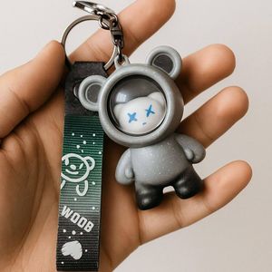 جا کلیدی و اویز کیف خرس مدل چراغ دار از جنس پلاستیک