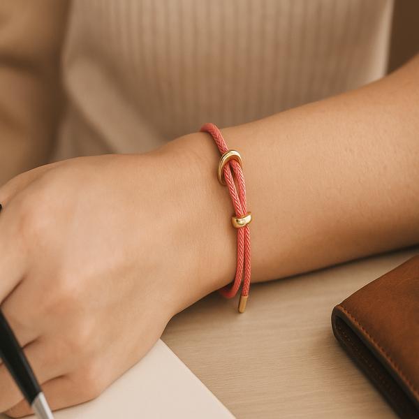 دستبند زنانه بنگل مدل کنفی از جنس استیل