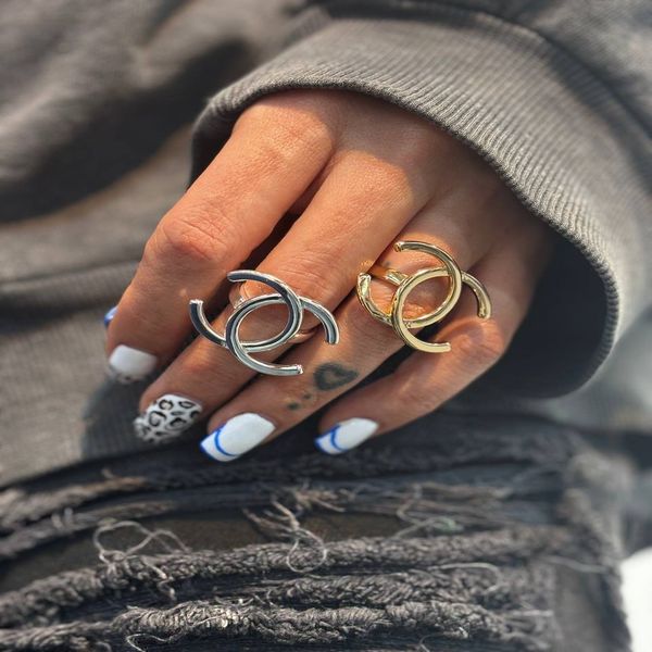 انگشتر زنانه شیک طرح فشن از جنس استیل ضد زنگ