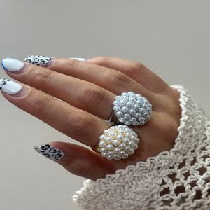 خرید اینترنتی انگشتر زنانه فشن طرح تمام مروارید