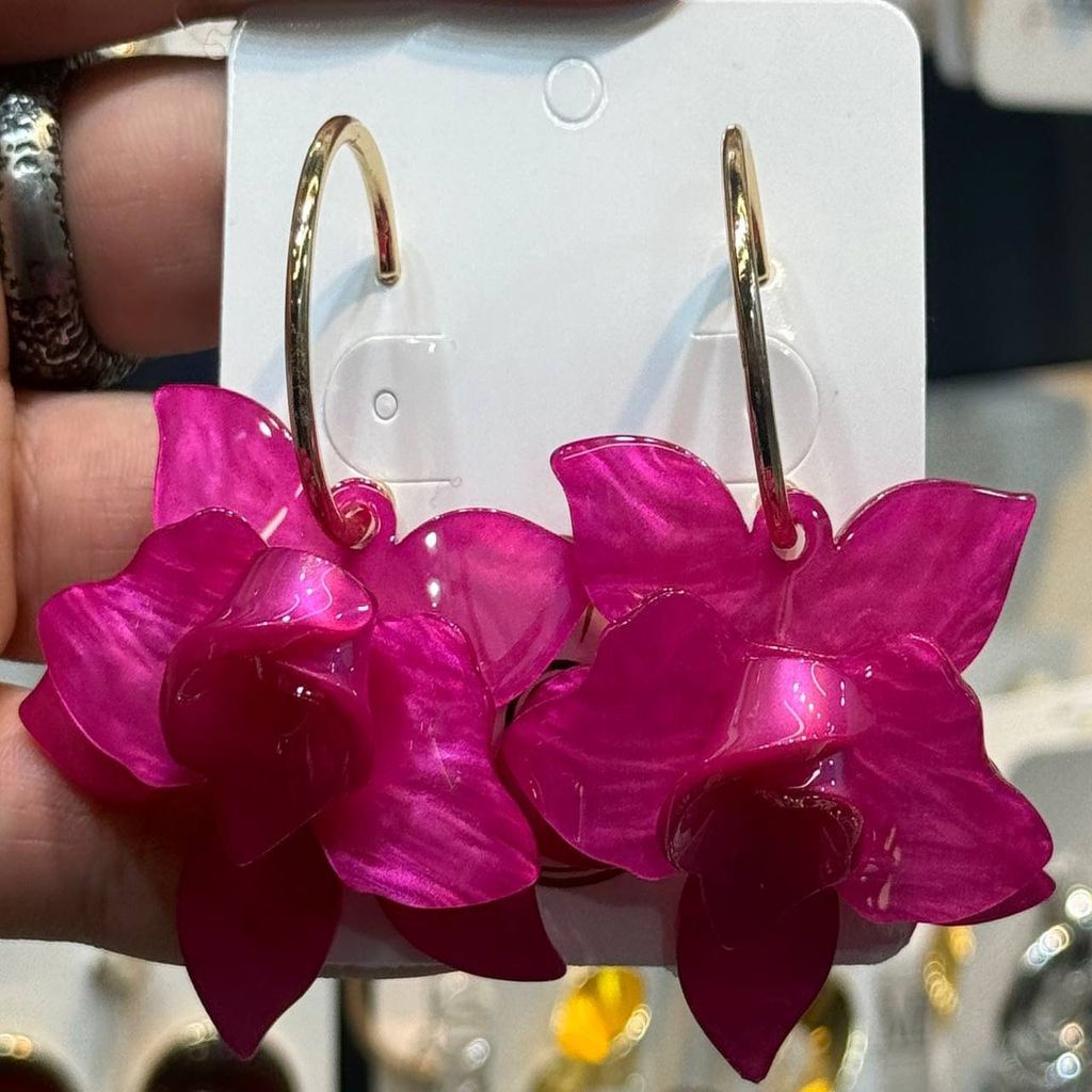 فروش اینترنتی گوشواره زنانه میخی حلقه ای مدل گل رز میناکاری از جنس ابکاری رادیوم