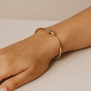 دستبند زنانه بنگل مدل گره از جنس استیل