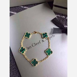 قیمت ارزان دستبند های ونکلیف رنگی