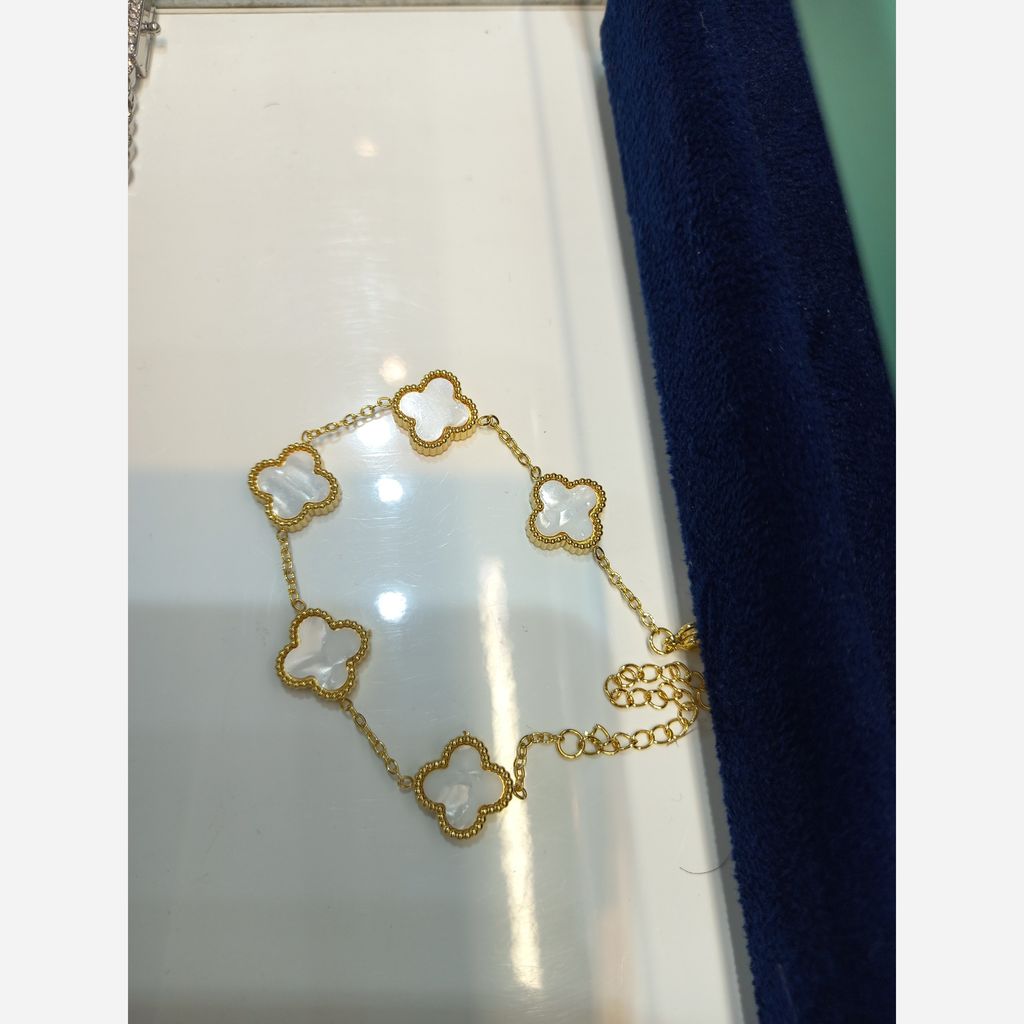 قیمت دستبند های ونکلیف رنگی