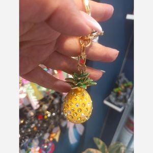 جاکلیدی نگین دار آناناس