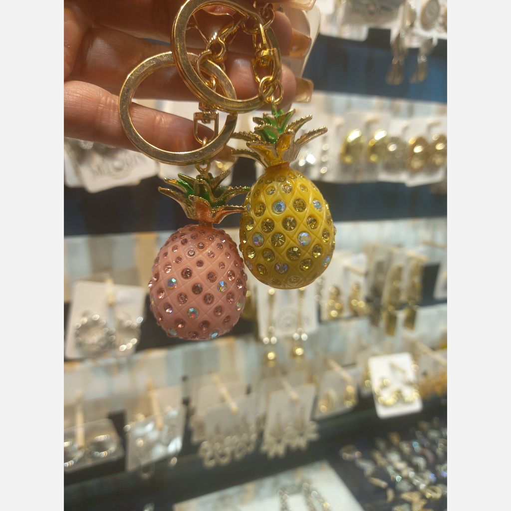 قیمت ارزان جاکلیدی نگین دار آناناس