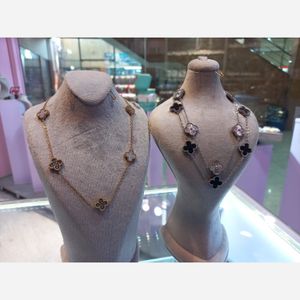 خرید اینترنتی گردنبند های ونکلیف