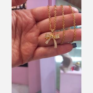 گردنبند مدل پاپیون