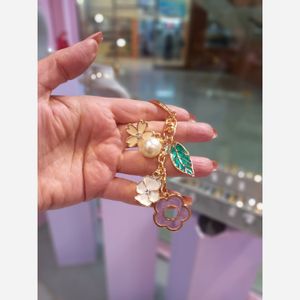 جاکلیدی گل و مروارید