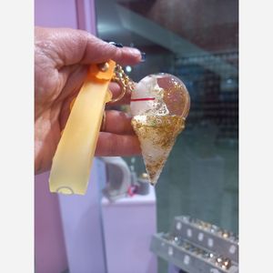 خرید انلاین جاکلیدی آکواریومی طرح بستنی قیفی