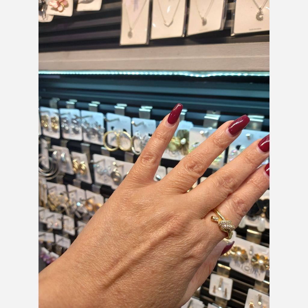 خرید اینترنتی انگشتر گره ایی نگین دار