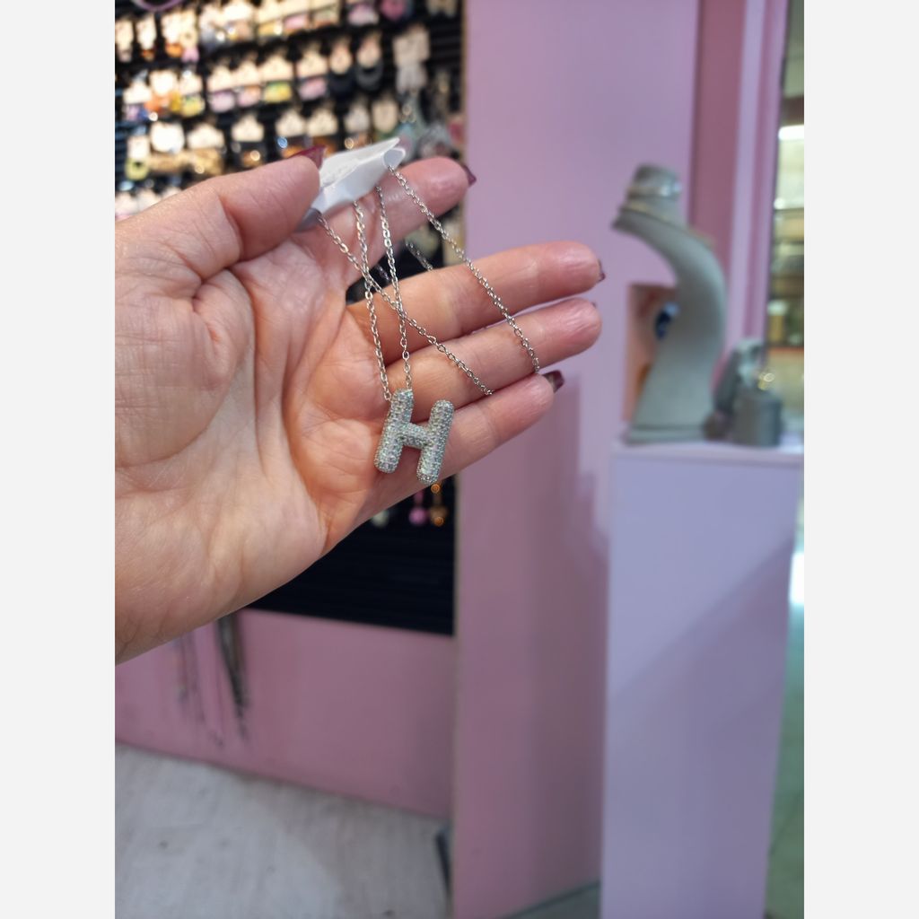 خرید انلاین گردنبند حروف نگین دار 