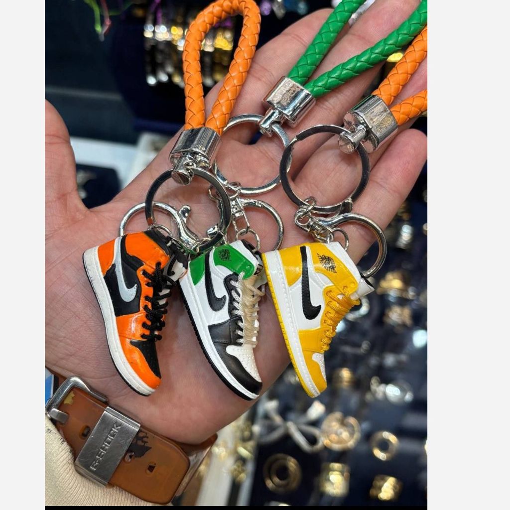 قیمت ارزان جاکلیدی طرح کتونی