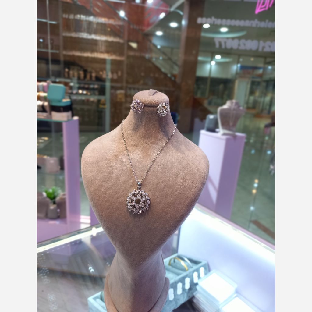 خرید انلاین نیم ست خورشیدی نگین دار