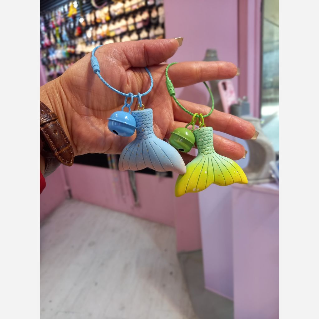 قیمت جاکلیدی  و آویز کیف دم دلفینی