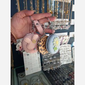 خرید انلاین آویز کیف آینه ایی