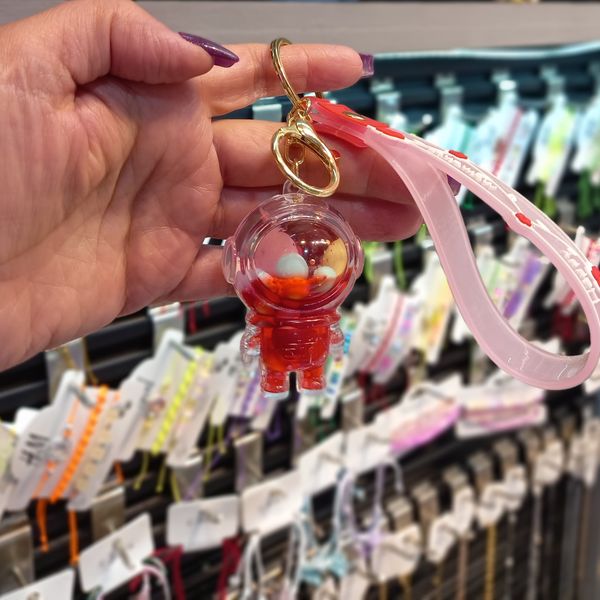 جاکلیدی اکواریومی طرح آدم فضایی 