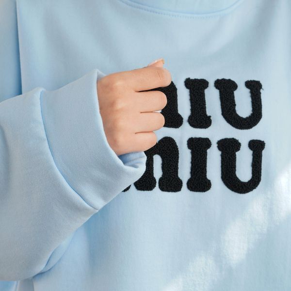 دورس داخل کرک miu miu پاد