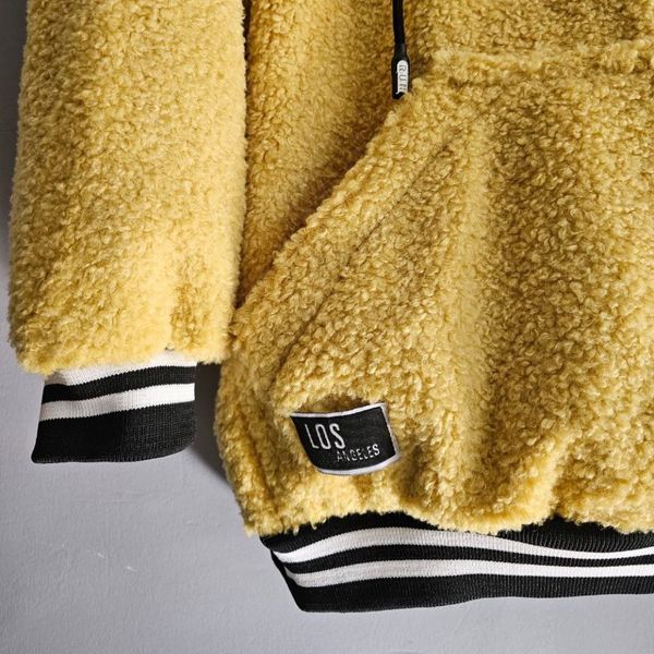 هودی تدی لیزا زرد