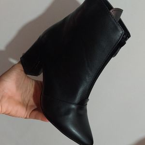 مشخصات کفش مجلسی زنانه جلوزیپ