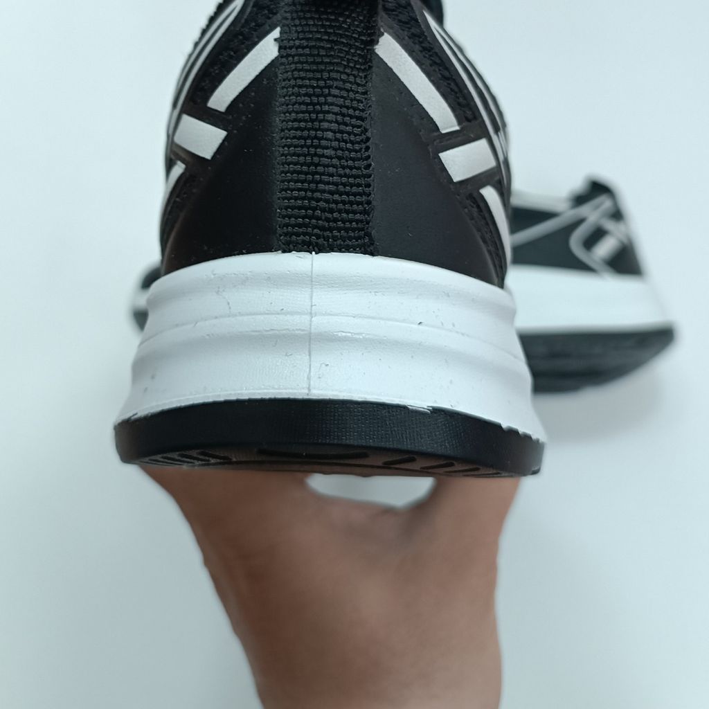 مشخصات کتونی مردانه نیوبالانس بزرگ پا کیفیت بالا