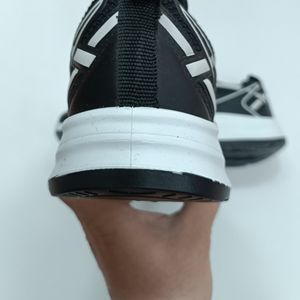 مشخصات کتونی مردانه نیوبالانس بزرگ پا کیفیت بالا