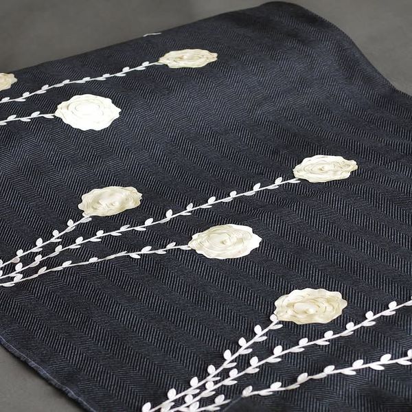 پارچه فوتر گل برجسته